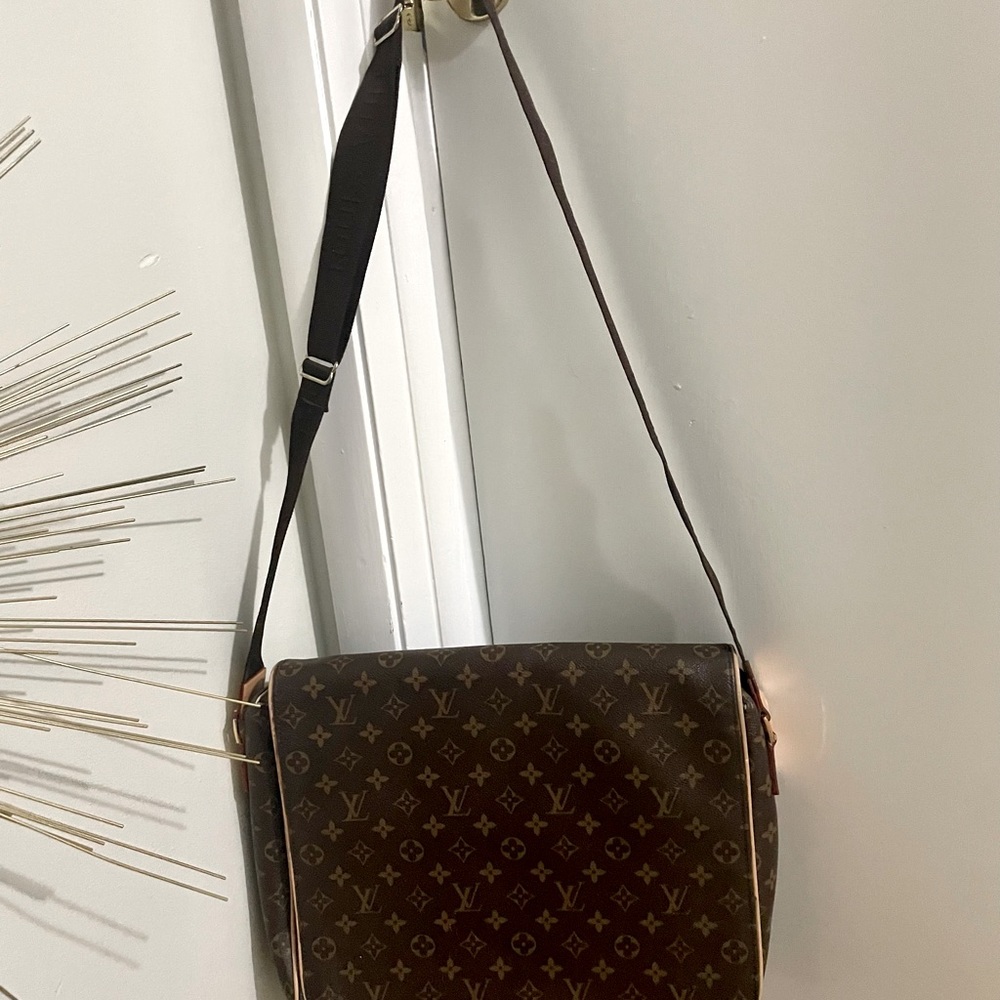 Louis Vuitton Monogram Canvas Abbesses Messenger Bag